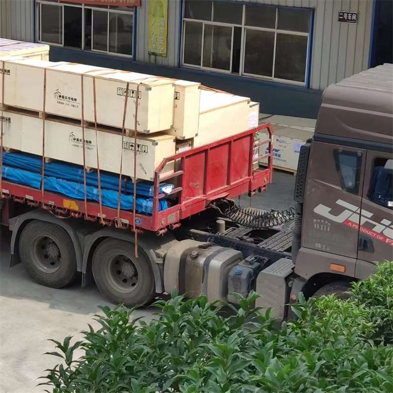 云南至新疆阿勒泰福海县物流专线，一站式服务，让您的货物畅行无忧
